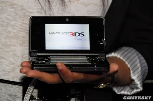E3:任天堂3D立体显示新掌机N3DS试玩报导