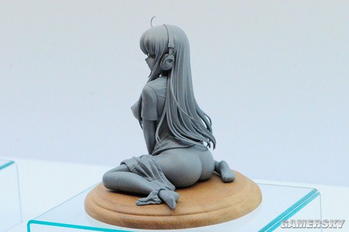 日本"wf2011夏"性感手办赏