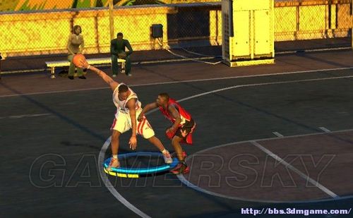 NBA 2K13 100%單手抓球方法