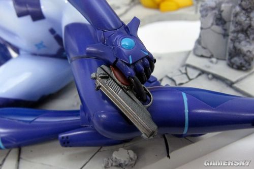 威风凛凛豪乳来袭《muv-luv ate》苏军少尉克丽斯嘉·巴切诺娃手办