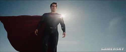 《超人:钢铁之躯》全新预告与海报连发 美军围