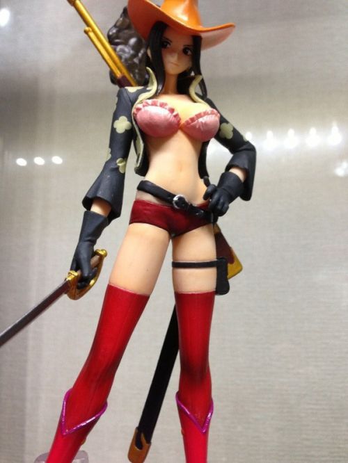 女帝豪乳相向十一假期精品动漫游戏福利手办赏