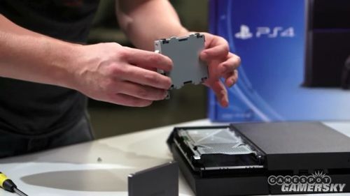 PS4换上固态硬盘演示 游戏载入速度突飞猛进