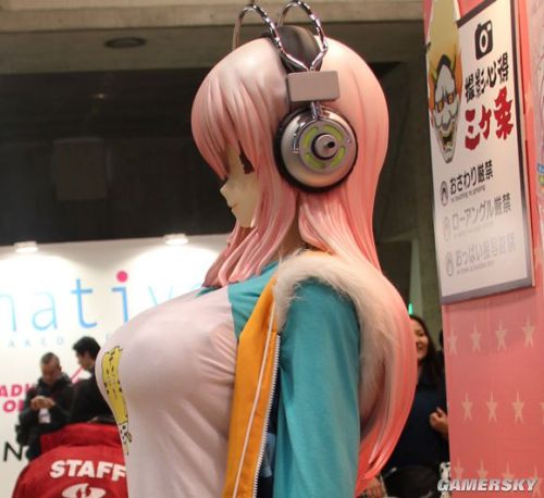 wf2014超级索尼子等身大手办赏全身可脱坐等圣光