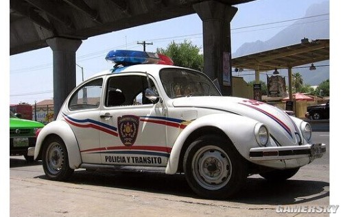 4.瑞士雪地警车5.古巴老年面包车警车