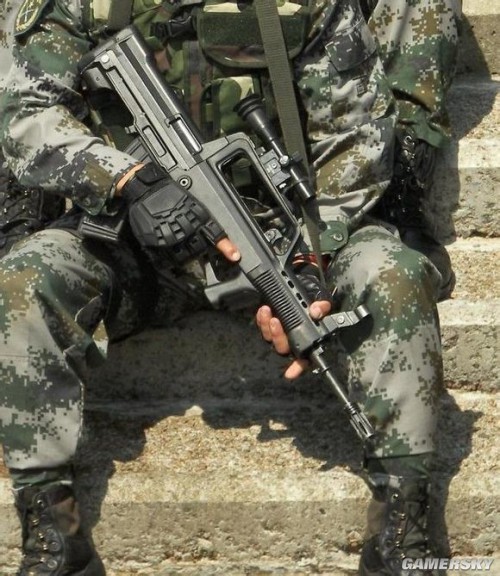 使命召唤OL机瞄