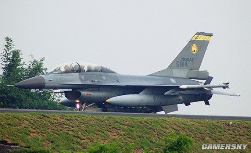 使命召唤OL机瞄