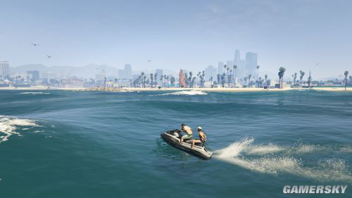 《gta5》最新高清艺术图 持枪女汉子英姿飒爽