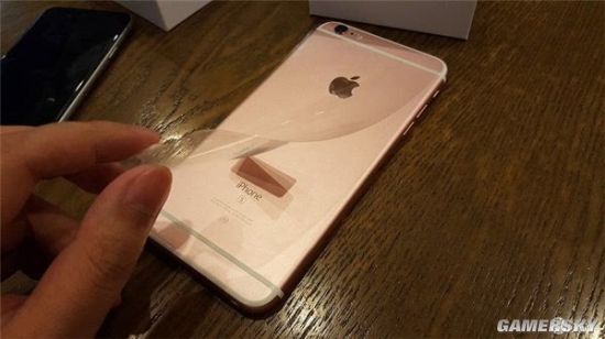 国行玫瑰金iPhone6s开箱图赏 开机的一刻激动