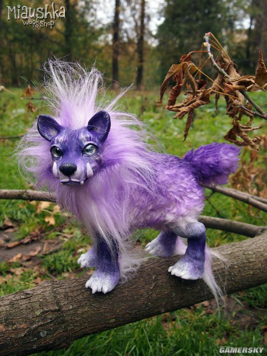 紫色幽灵狼加拉