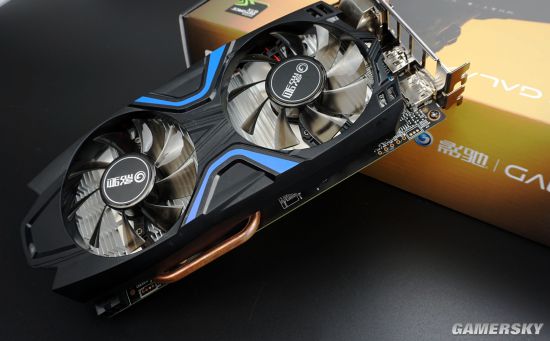 影驰 geforce gtx 1050 ti 大将采用猎鹰max散热器,继承10系大将鹰