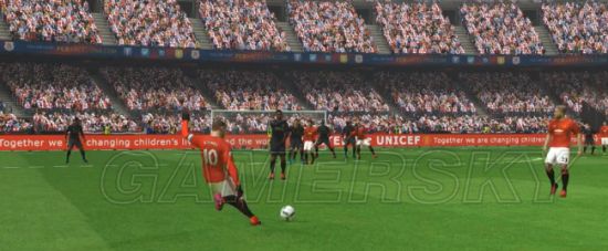 《实况足球2017(PES2017)》直接任意球与电