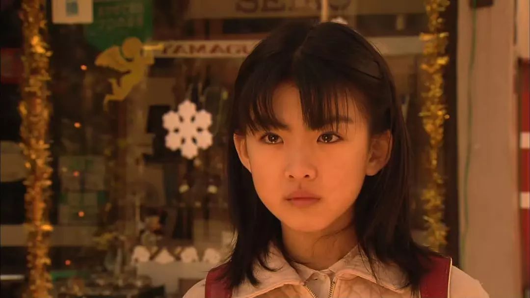 福田麻由子   《白夜行》的小雪穗的泪颜简直戳心,少女时的姿容也
