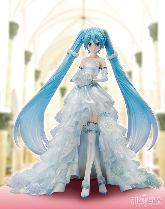 初音未来结婚礼服手办目前已经开始预订,手办高约25cm,售价为19800