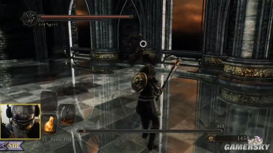 玩家穿金属盔甲玩《黑暗之魂2》 打怪自带debuff
