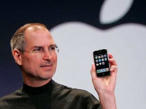 网友热议如果乔布斯看到现在的苹果产品 他会有什么感想呢？
