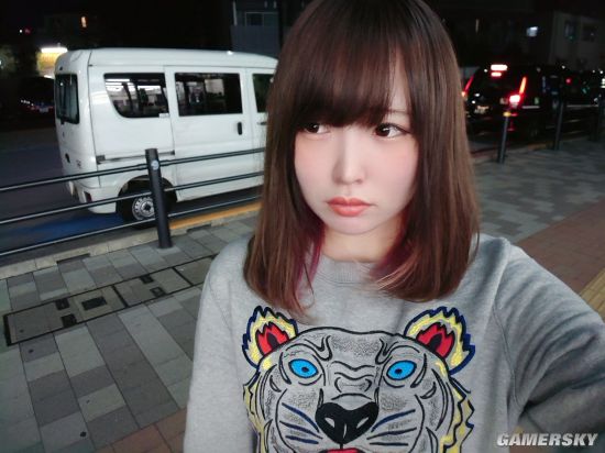 日本少女偶像因搞笑发明走红 明明可以靠脸吃饭的