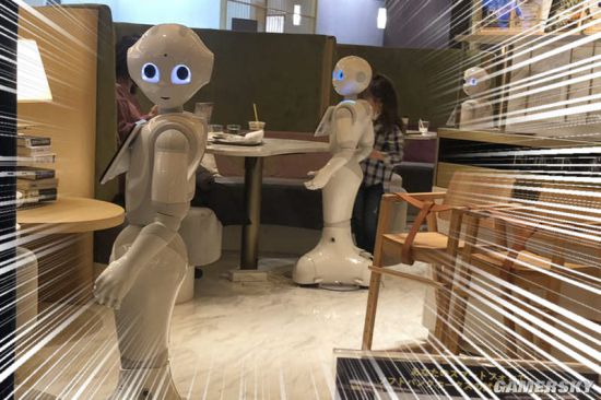 日本餐厅推行机器人服务 客人吐槽：视线太恐怖