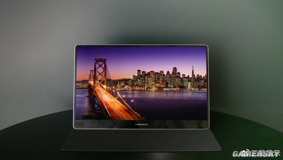 三星发布首款90Hz OLED笔记本面板 今年三月量产