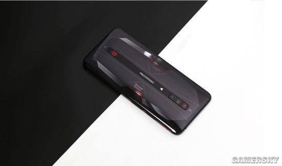 腾讯红魔游戏手机6将首销 京东预约已超150万人