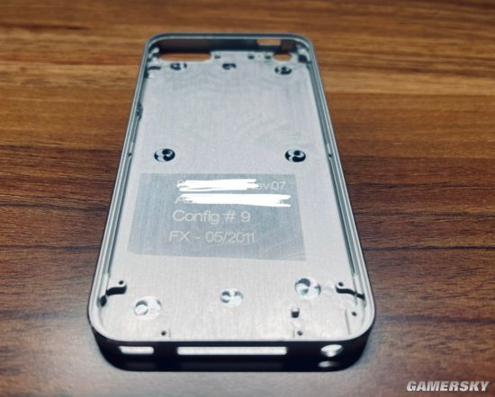 iPod Touch 5原型机外壳曝光采用直角边框设计|游民星空