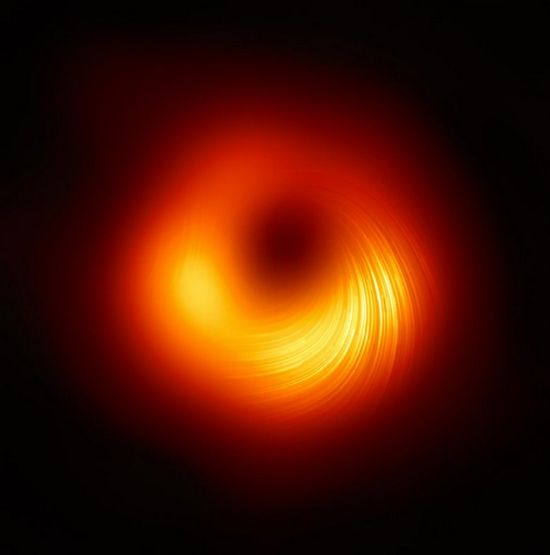科学家展示宇宙微型黑洞半径仅为023纳米