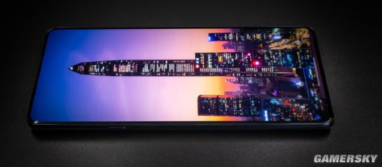 联想Moto edge X30预热 搭载6000万像素屏下前摄