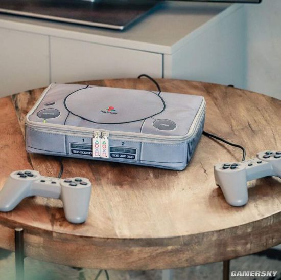 日本推出PlayStation外观收纳包 1:1还原主机大小