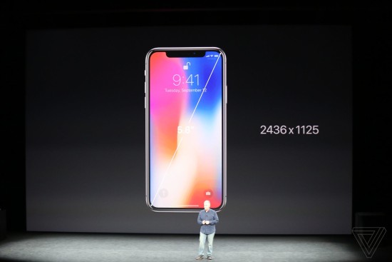 iphone 10拥有灰银两色,支持超级视网膜技术,屏幕为5.