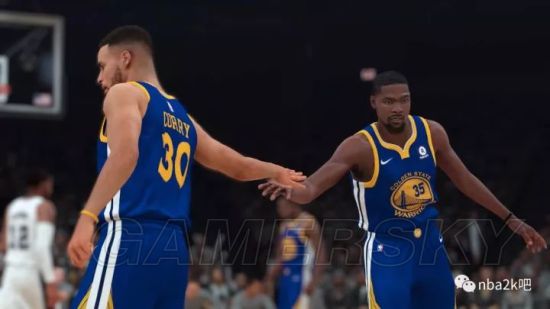 《NBA2K18》挡拆内切动图教学 怎么挡拆内切