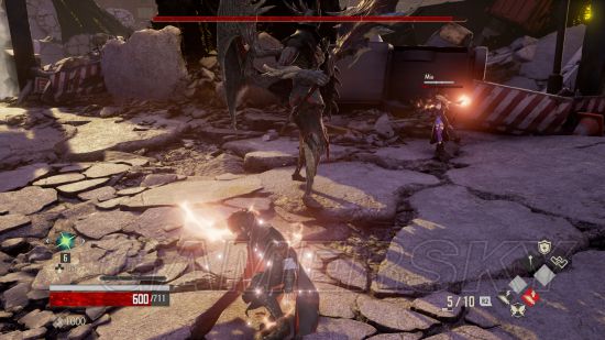 《噬血代码》女王骑士攻击招式及应对技巧