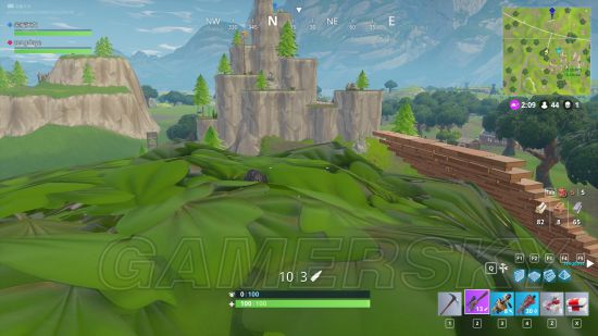 《堡垒之夜》快速下山及墙壁开孔等实用技巧教学