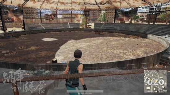 《绝地求生》沙漠地图拳击馆双圆盘打法