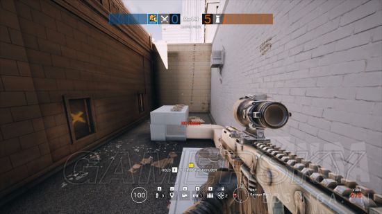 《彩虹六号围攻》自动武器消焰与补偿弹道对比