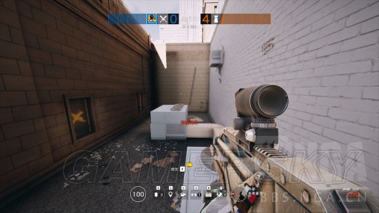 《彩虹六号围攻》自动武器消焰与补偿弹道对比