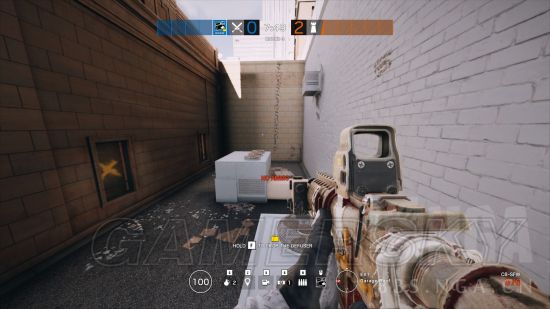 《彩虹六号围攻》自动武器消焰与补偿弹道对比