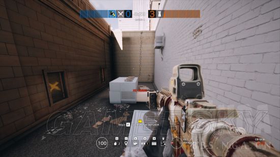 《彩虹六号围攻》自动武器消焰与补偿弹道对比