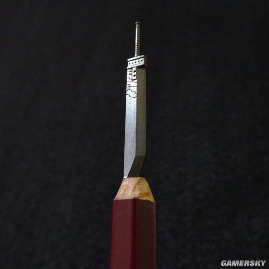 日本大佬用铅笔削了个《最终幻想》破坏之剑 小小石墨芯细节拉满