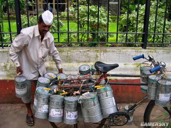 神奇的印度外卖小哥：5000人每天送出超20万份餐
