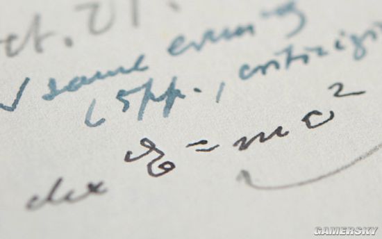 爱因斯坦亲笔信拍出120万美元 写着E=mc2方程