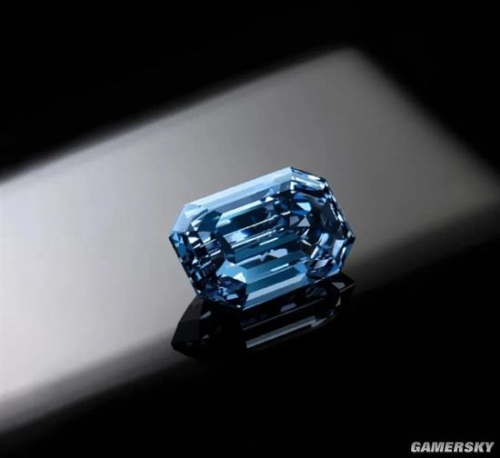 史上最大蓝钻将拍卖：重15克拉 估价超3亿元