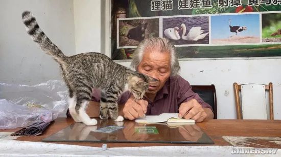 00后女孩分享“中国最孤独的动物园” 由81岁爷爷创办