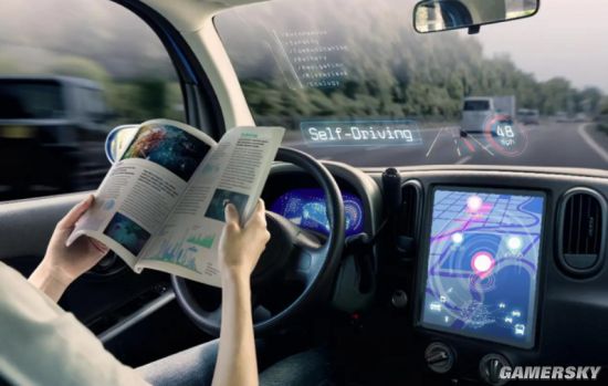 英国新规允许司机自动驾驶时看电视 但不能玩手机