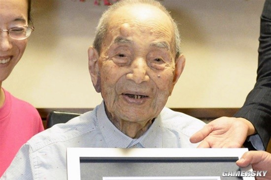 日本在世最长寿男性去世：依然没能超越年112岁之限