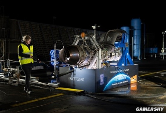 世界航空界首次:劳斯莱斯成功测试氢动力喷气发动机