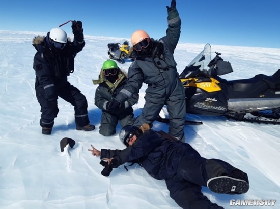 科学家在南极发现罕见大陨石 6.7公斤重