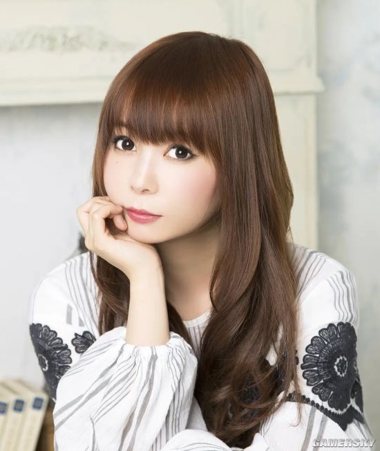 37-year-old Shoko Nakagawa announced her marriage to an average male of the same age