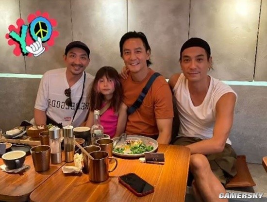 Wu Yan Zhu and His Family Reunite with Friends, 10-Year-Old Wu Fei Ran's Face Photo Exposed for the First Time!