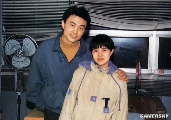 Celebrating 35th Wedding Anniversary: Goldie Wang Ning's Enduring Love