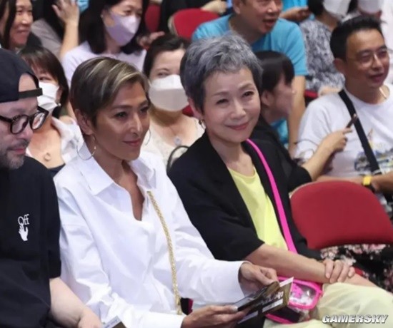 Chinese Legend Beyond's Farewell Concert with Carina Lau and Rosamund Kwan Appearing
